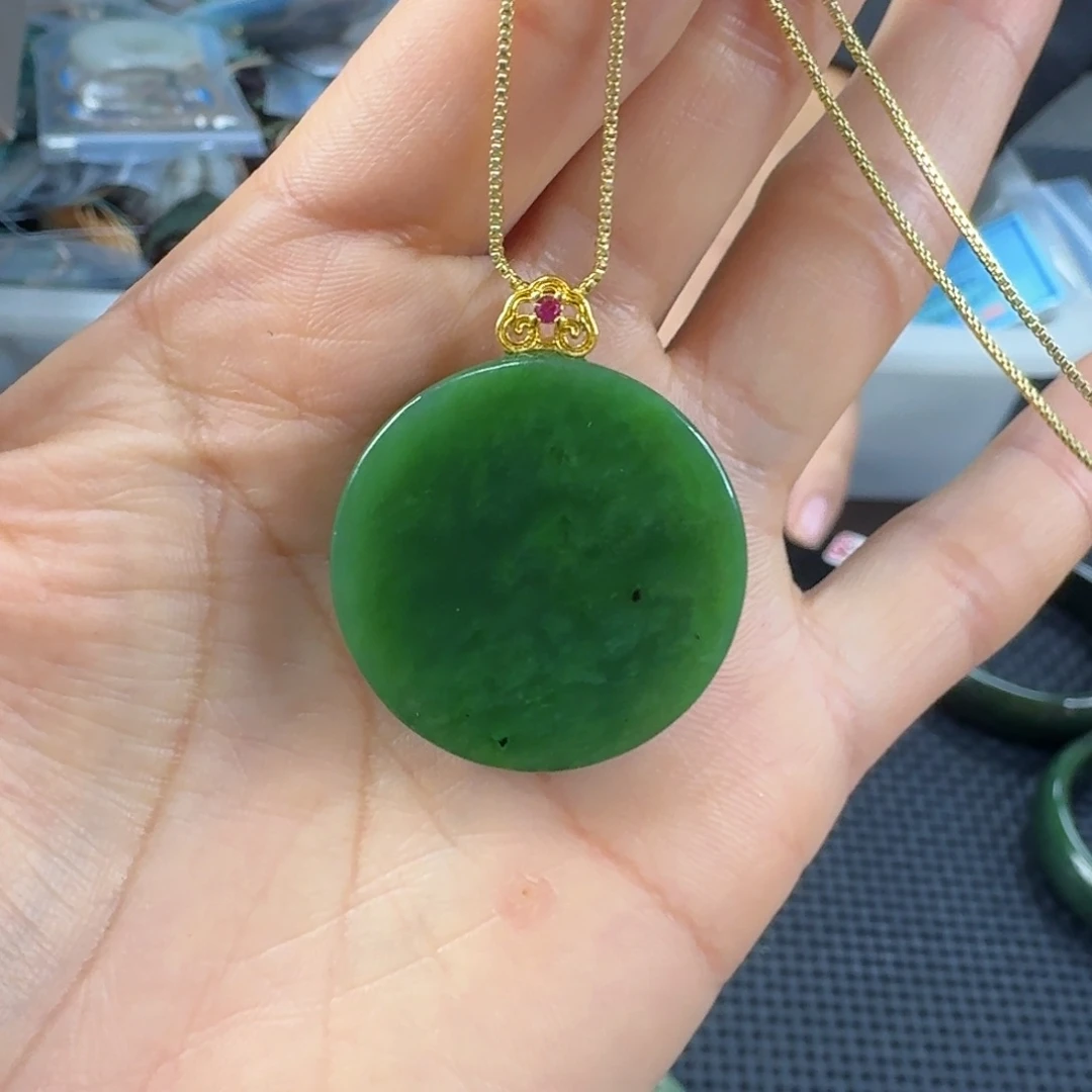 颈饰合金和田玉（碧玉）