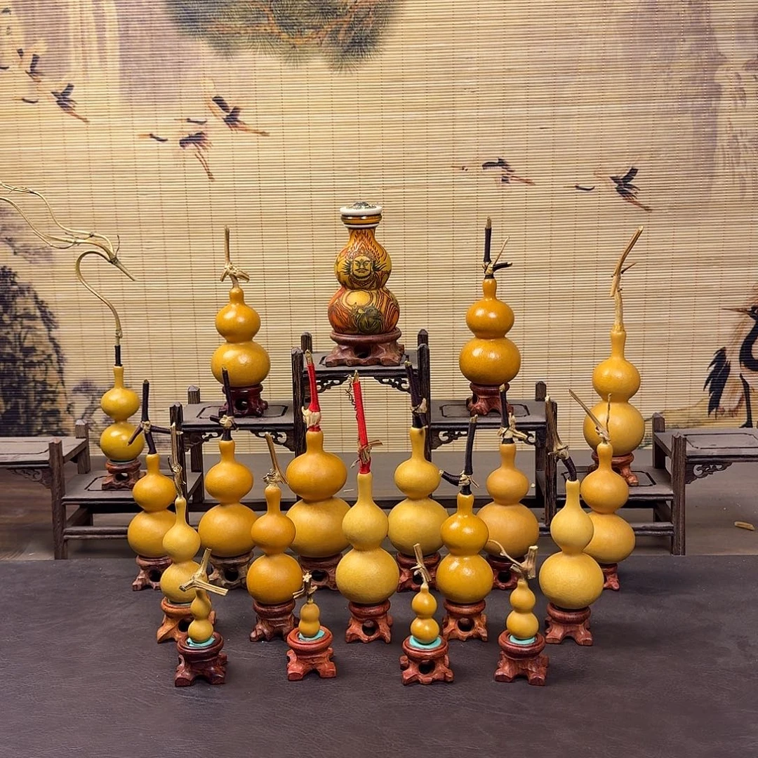 五***门天然小葫芦手把件