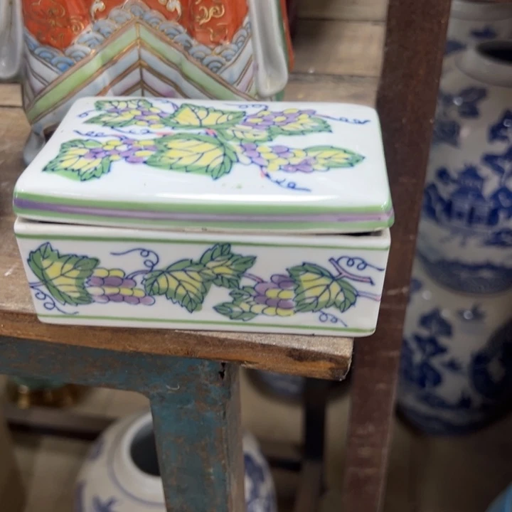 瓷片陶瓷。。。。。。。。。。。。。。？