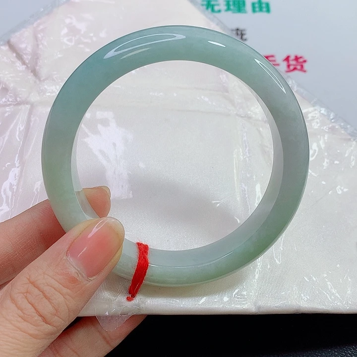 未镶嵌手镯翡翠二*?