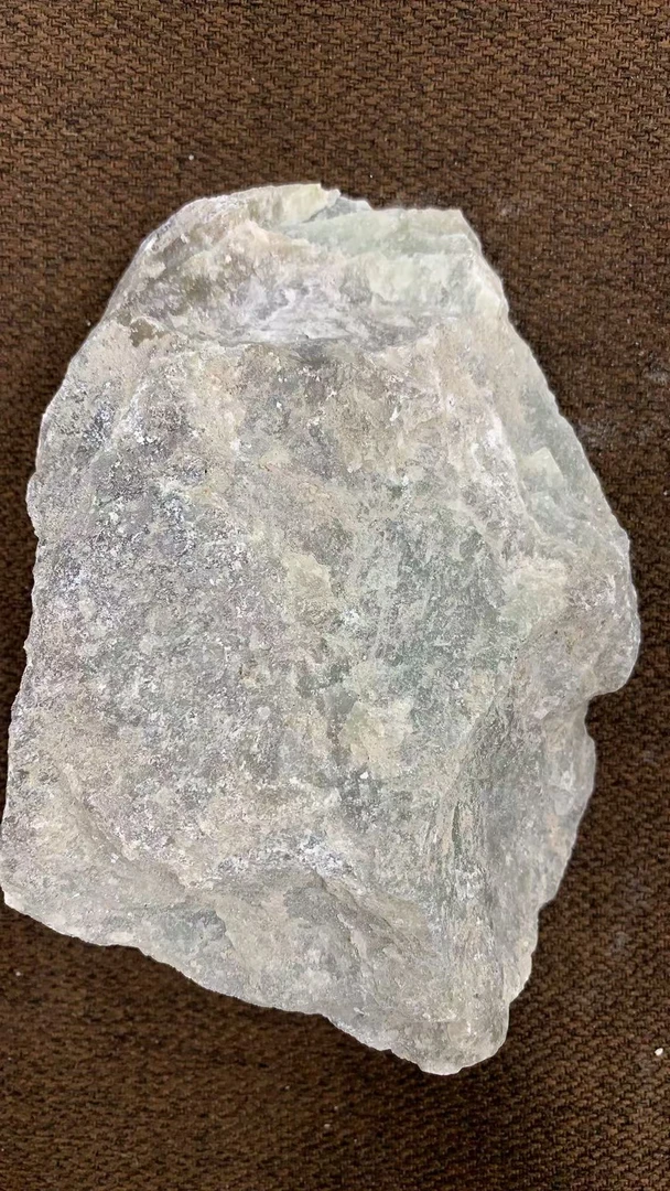 纯天然新疆且末原石