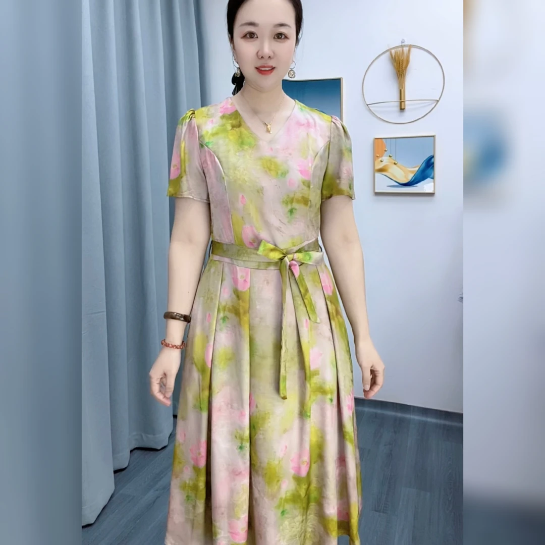 夏季轻奢洋气气质淡雅显瘦中长款优雅连衣裙724