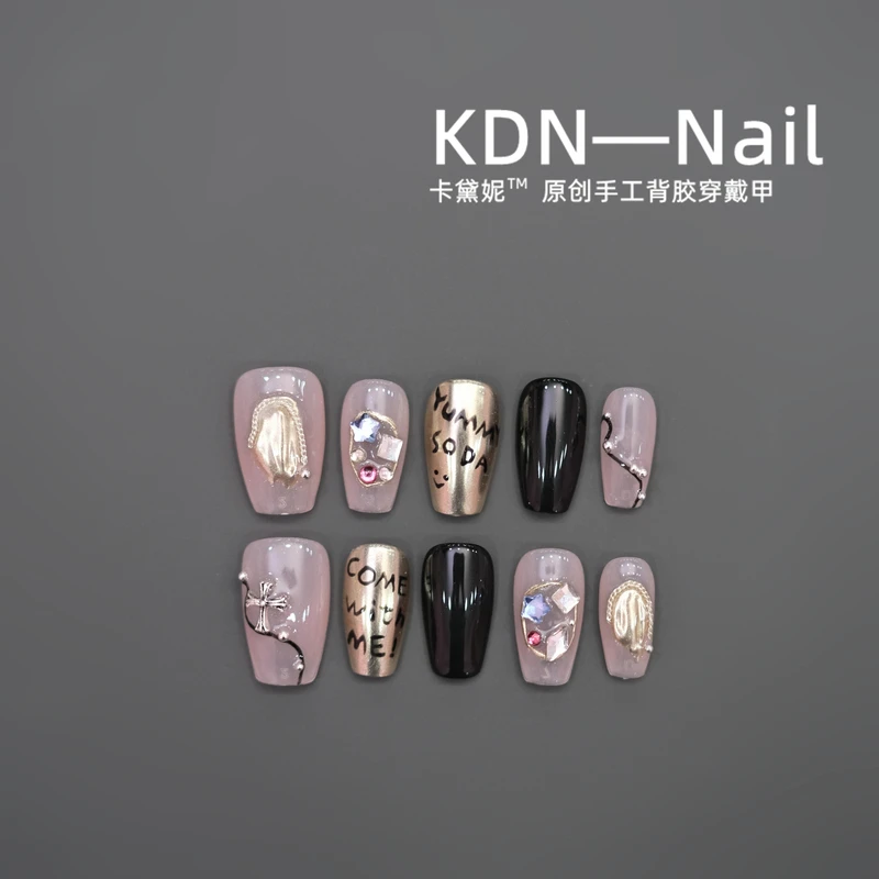 现货【甜酷克罗星】新短方/中梯 背胶暗黑系金属感字母手工甲穿戴甲