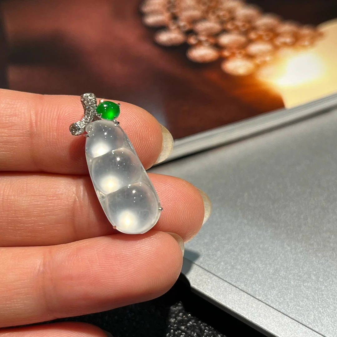 优翠珠宝18K金玻璃种翡翠福豆炸光级别好刚亮珠宝感强10-27-7.5mm