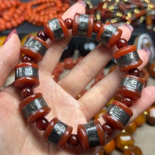 玛瑙/玉髓颈饰未镶嵌