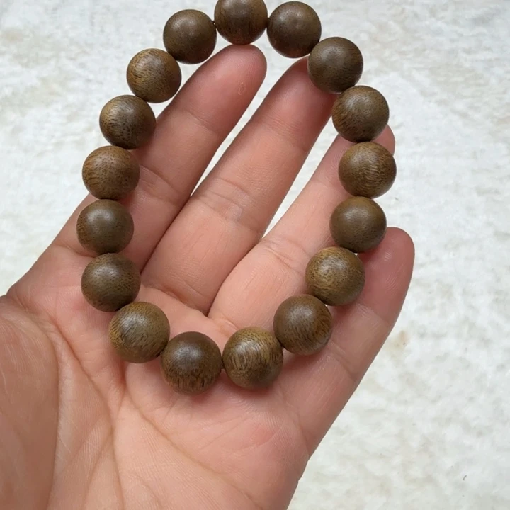 沉香碎屑沉香棋楠绿棋1.2大➕碎屑多样性发一