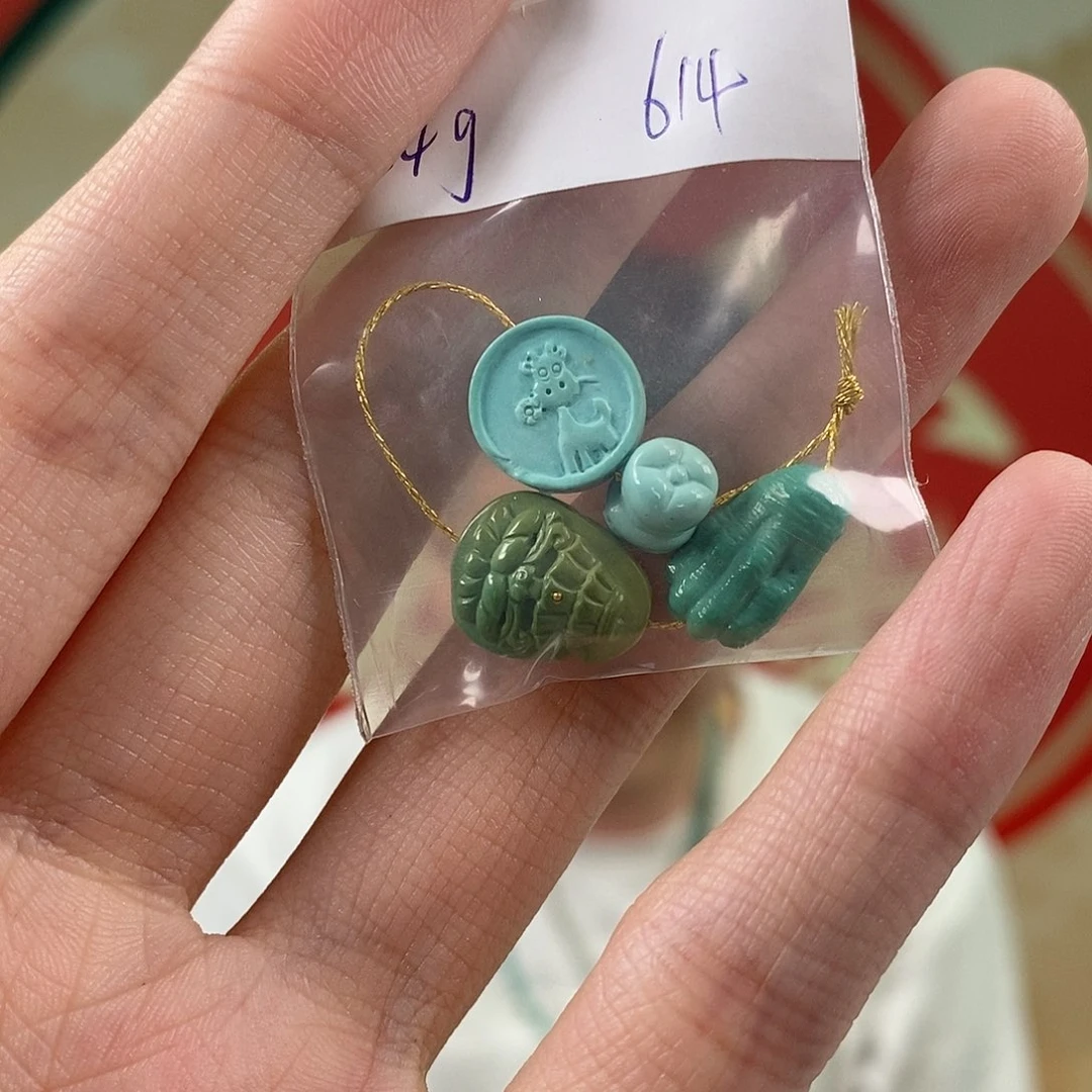 绿松石未镶嵌珠宝奇石