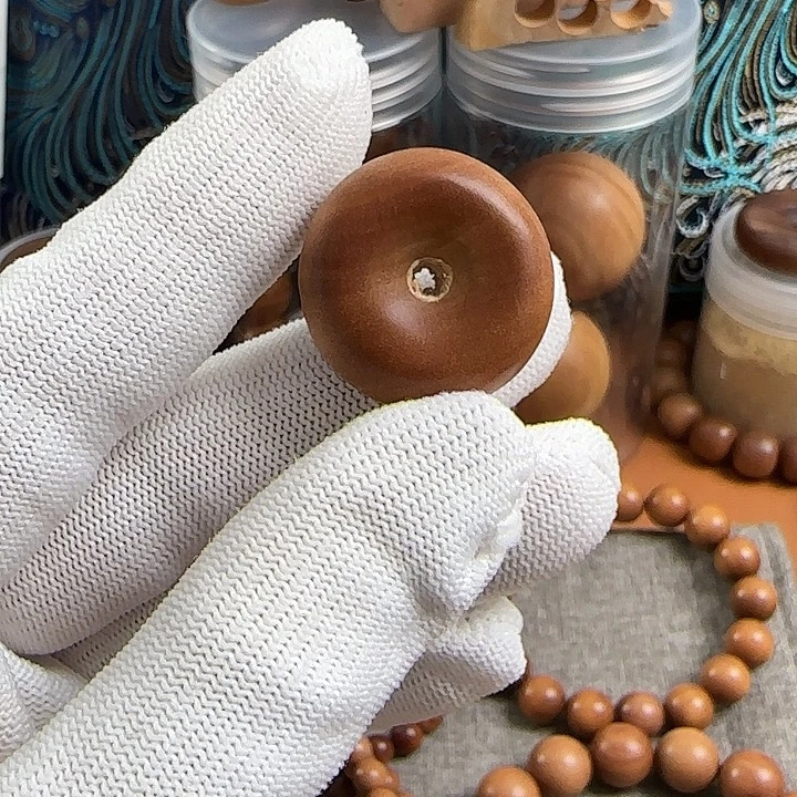 檀香木平安扣，2.5直径 厚度1.0 奶香