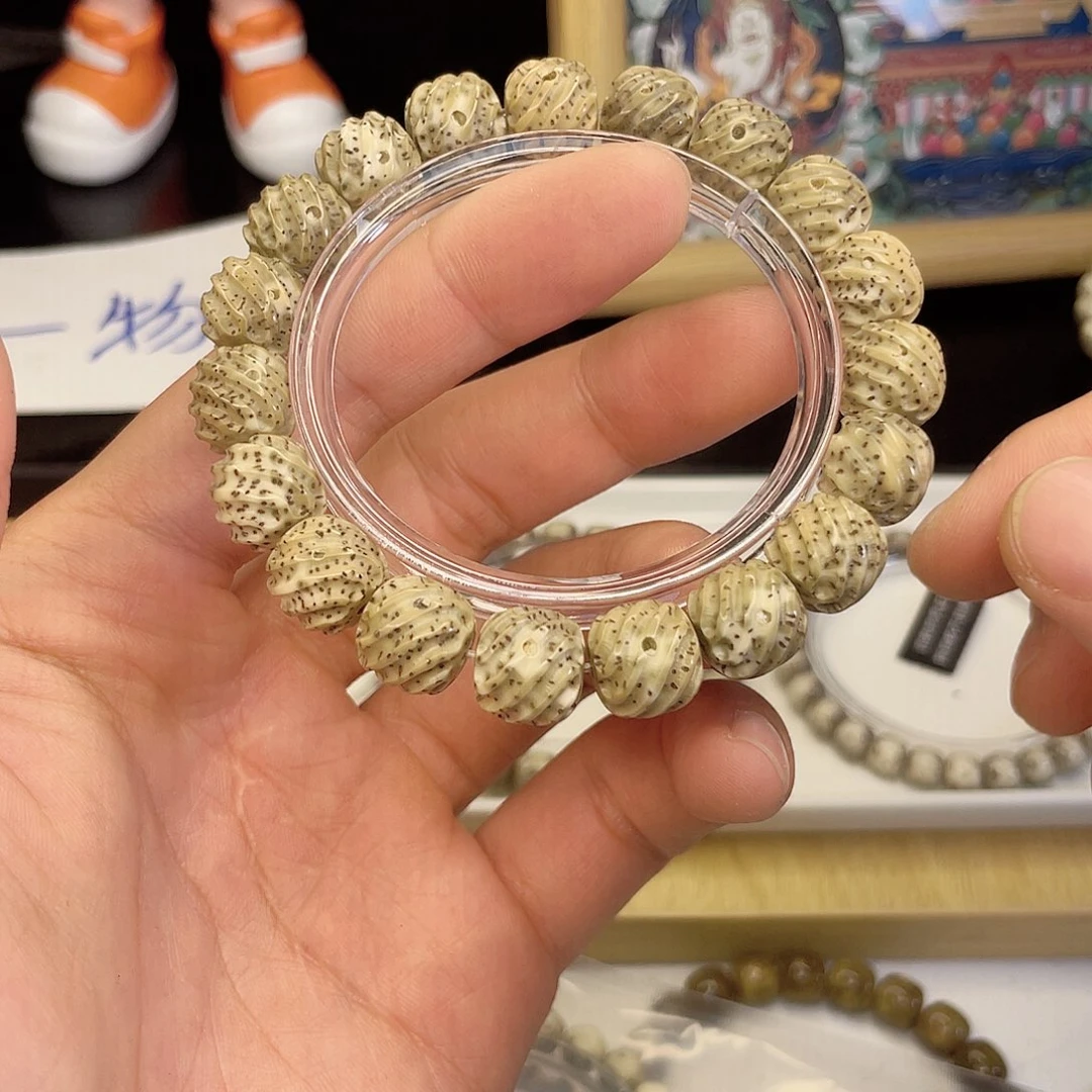 吊坠星月菩提2381