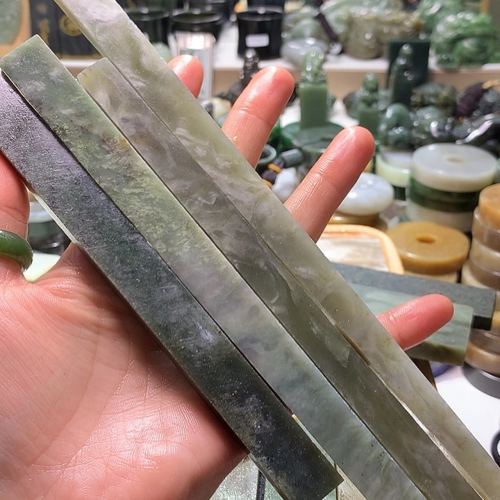 A***s和田玉（糖玉）未镶嵌珠宝半成品