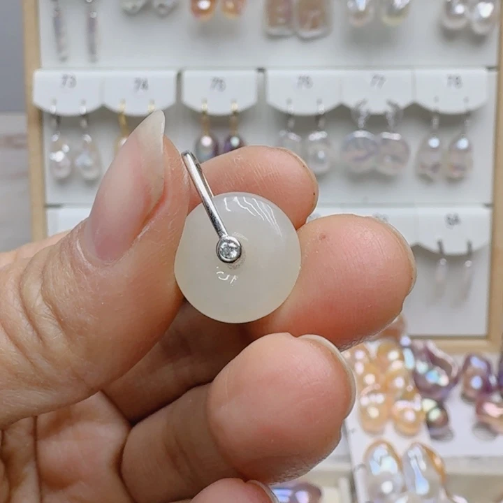 颈饰未镶嵌淡水珍珠