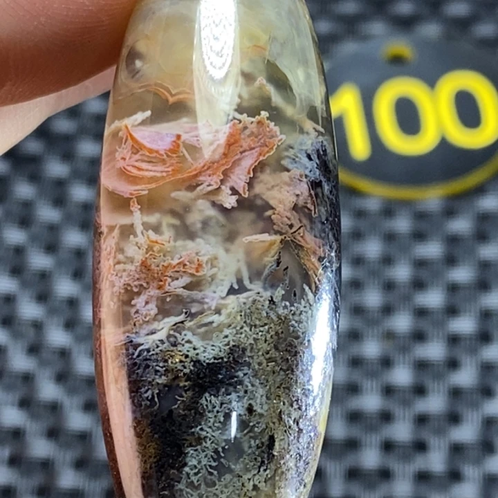 渔***哥未镶嵌颈饰玛瑙/玉髓