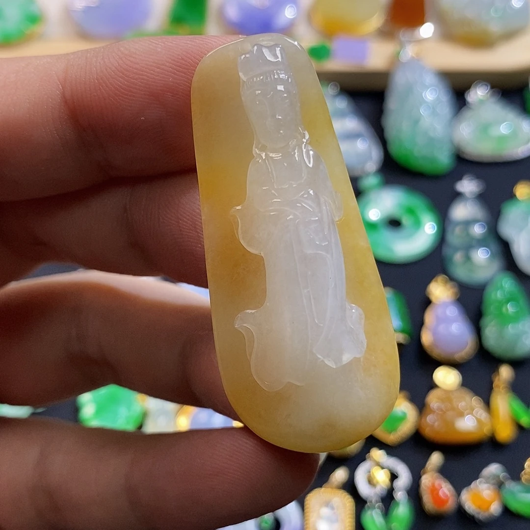翡翠未镶嵌颈饰翡翠
