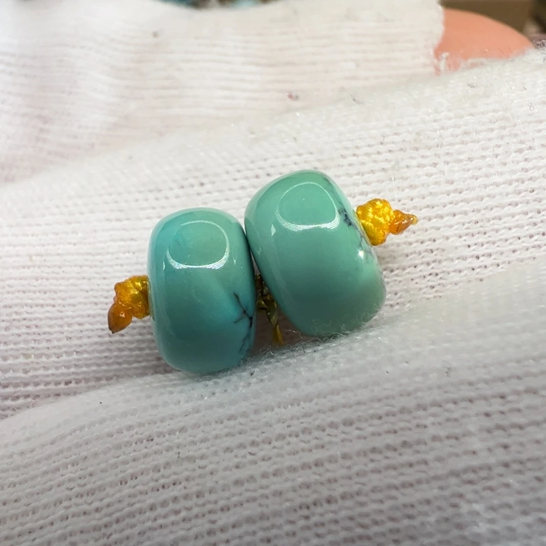 绿松石配饰未镶嵌