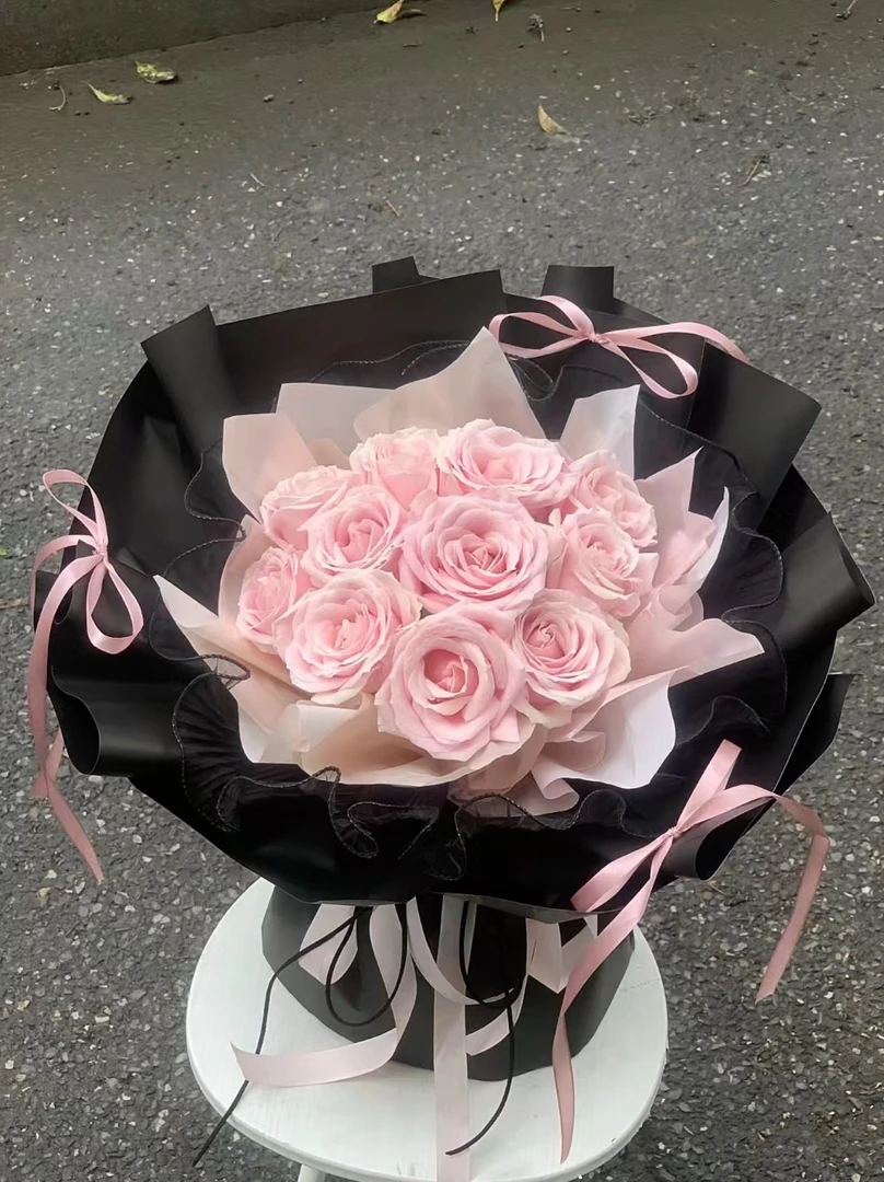 11枝粉玫瑰花束送女友送闺蜜生日鲜花同城速递