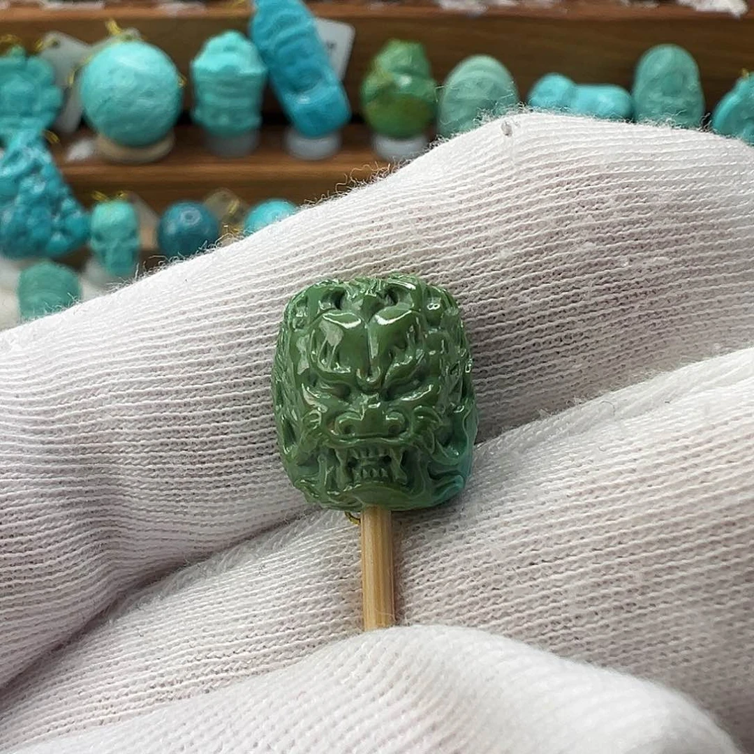绿松石配饰未镶嵌