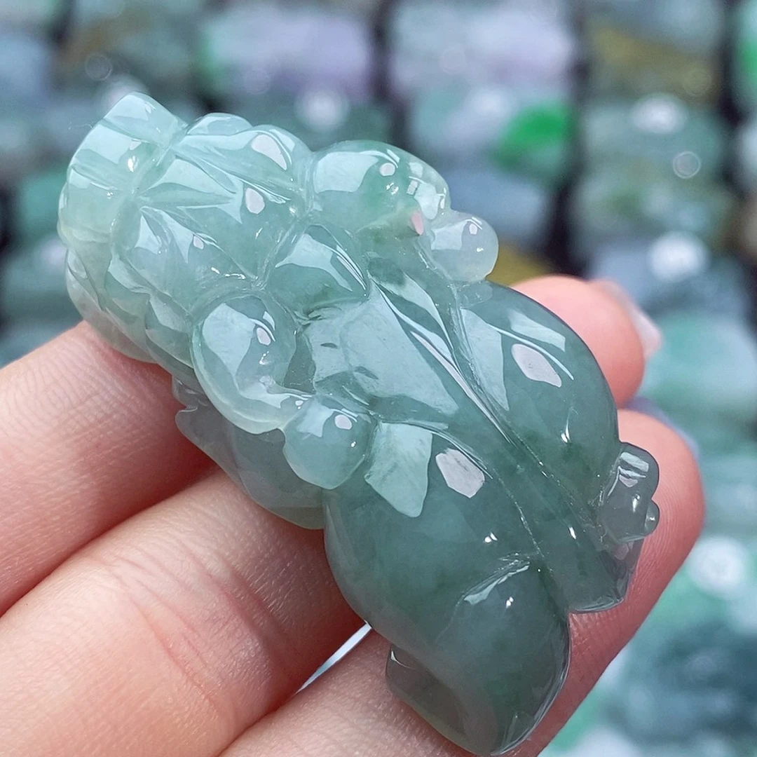 颈饰未镶嵌翡翠天然