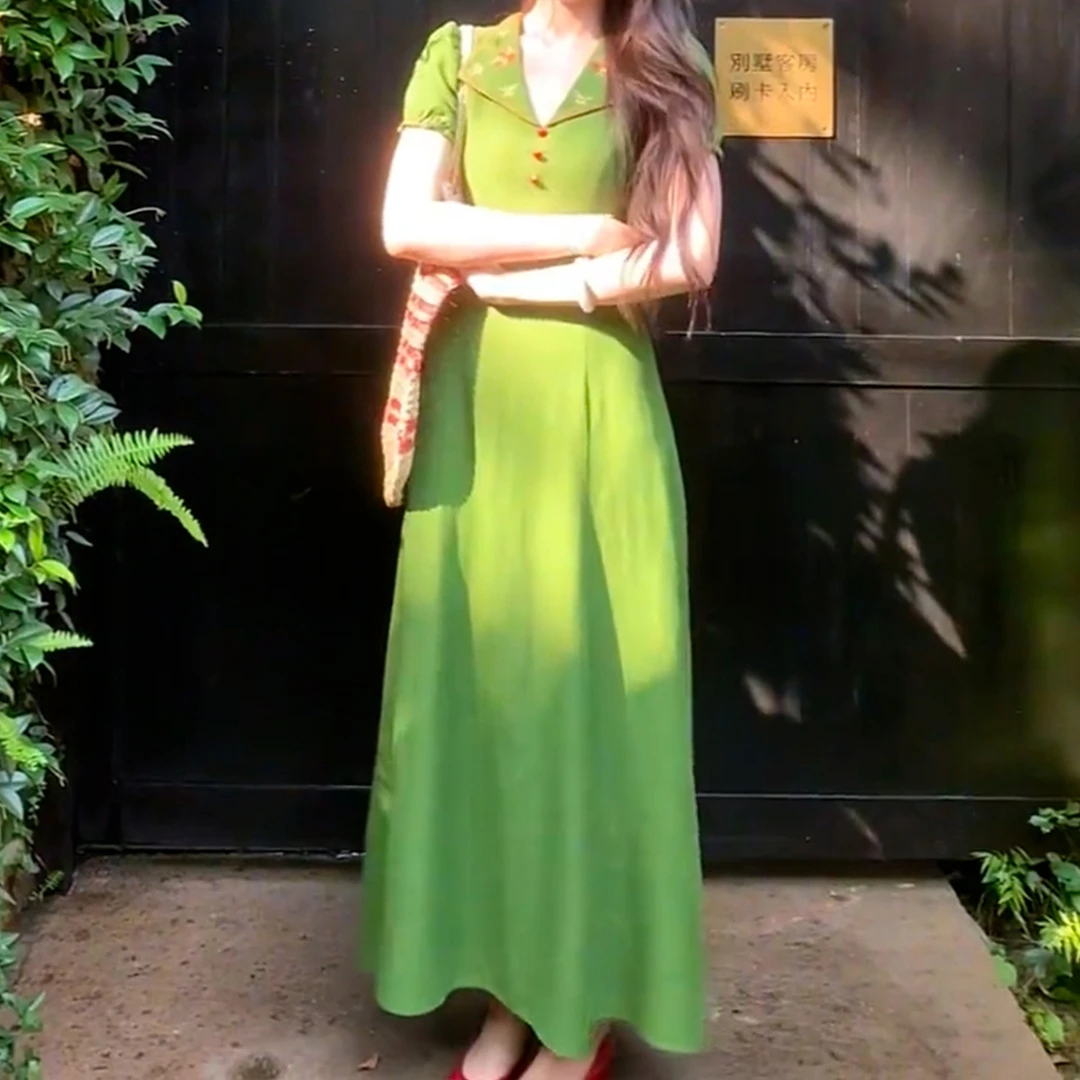 法式绿色连衣裙子女夏季2025新款爆款收腰显瘦长裙时尚洋气休闲服