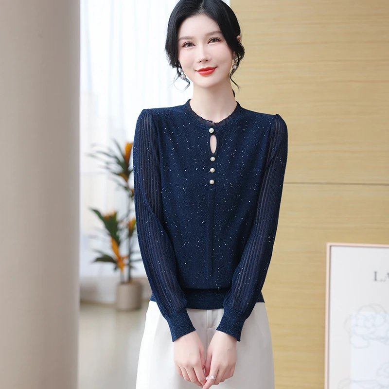 春秋2025新款宽松蕾丝镂空针织打底衫女圆领百搭洋气大码上衣毛衣