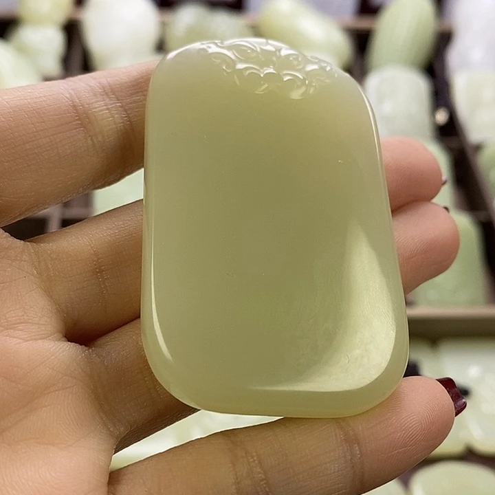 昆仑石大卡位的无事牌