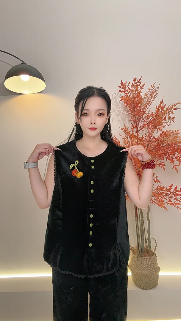 虞荣原创小南瓜丝绒马甲