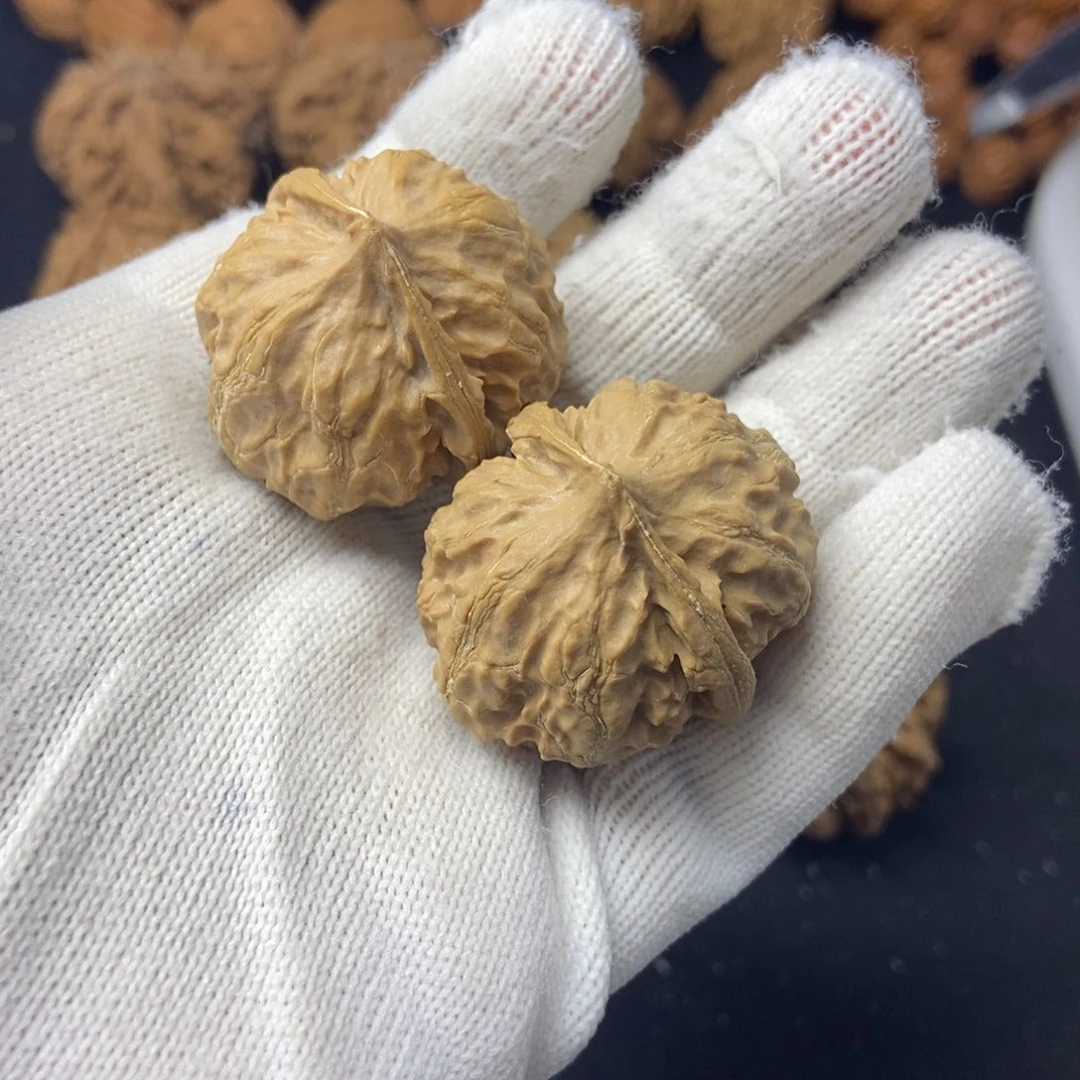 桃核把件秦岭核桃爱心36