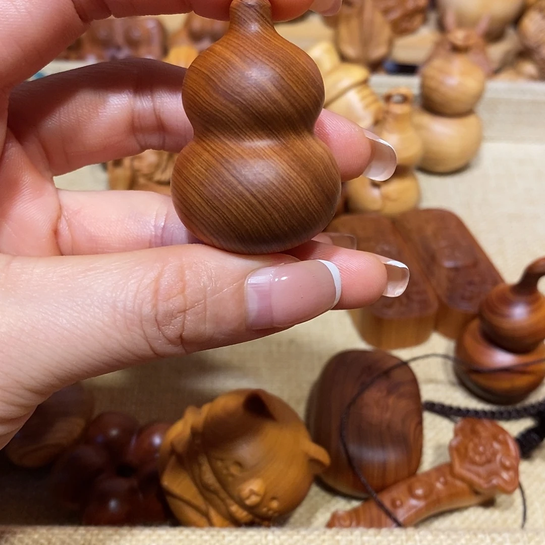 柏木（崖柏）宛**初崖柏手把件，葫芦