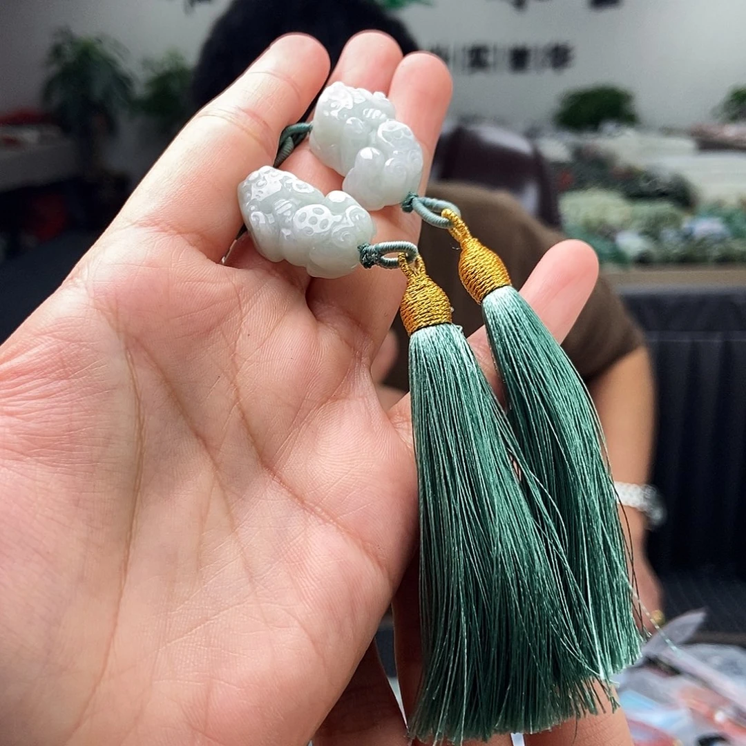 翡翠未镶嵌颈饰颜色多样性发拍一发一