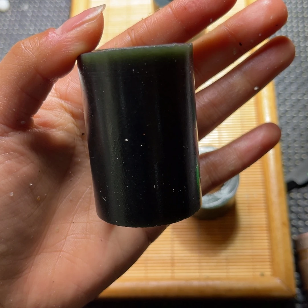 未镶嵌和田玉车挂