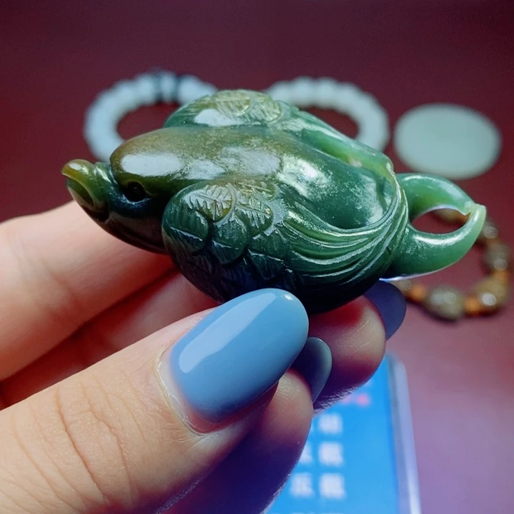 和田玉（糖玉）未镶嵌颈饰