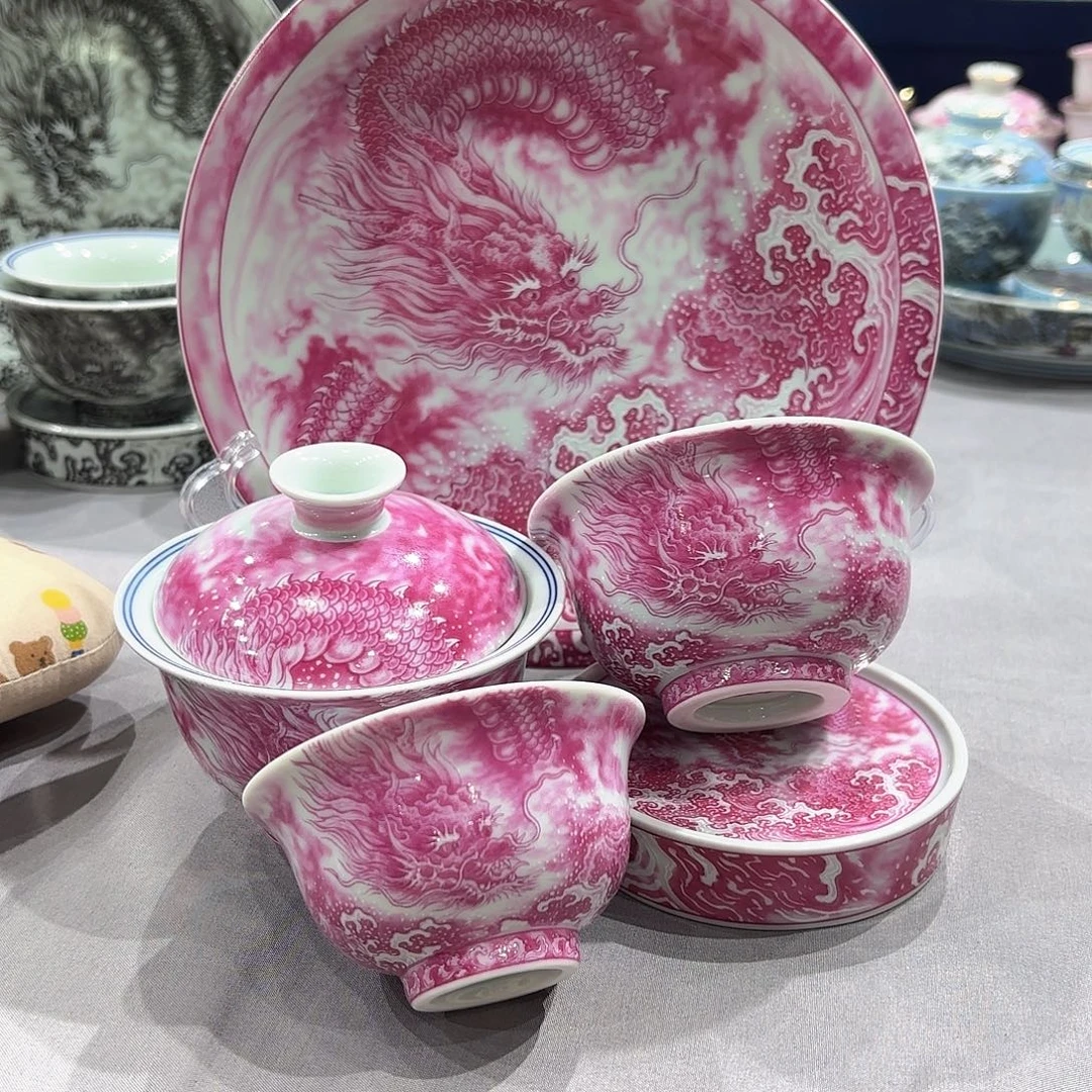 瓷片景德镇瓷器精品陈列