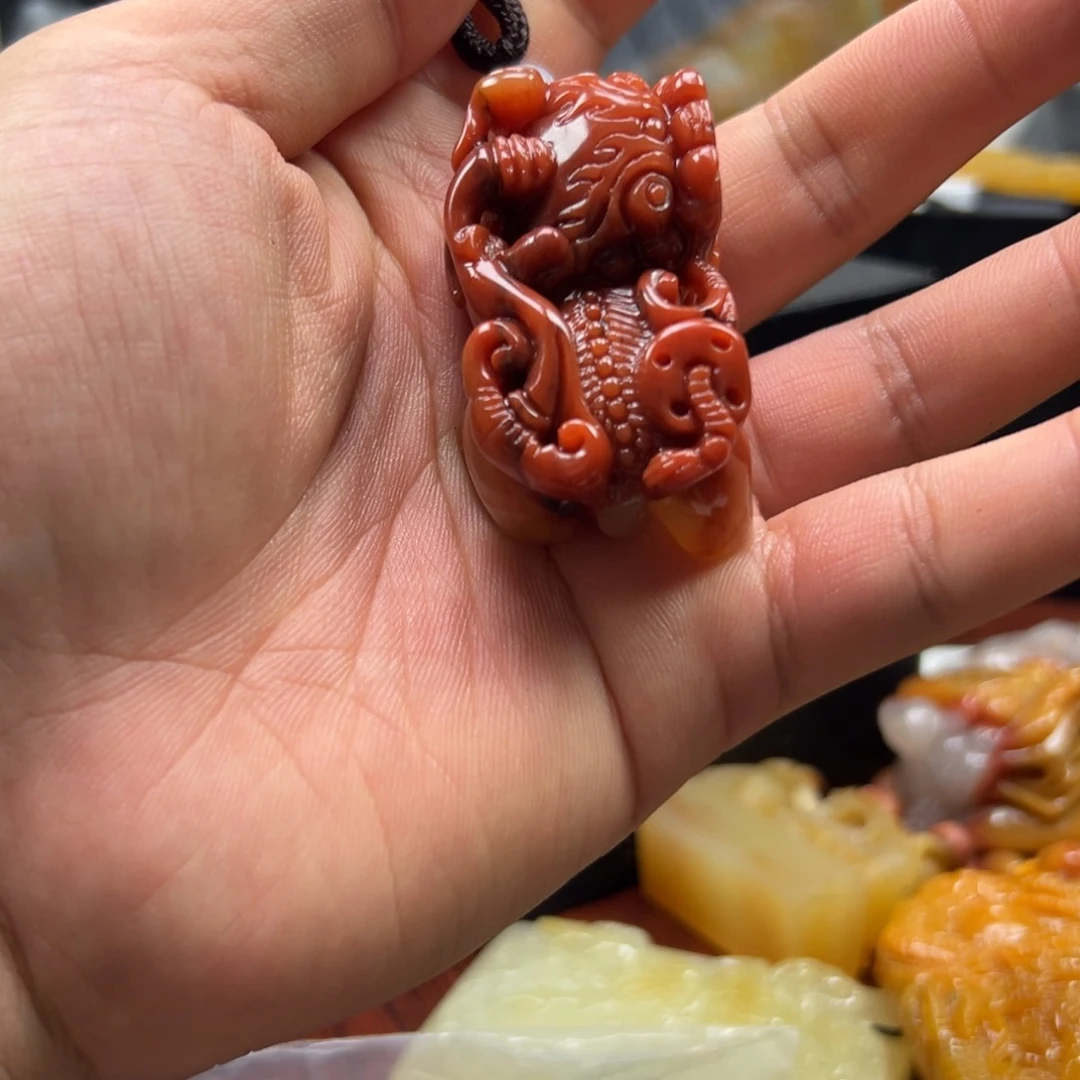 石英质玉（黄龙玉）未镶嵌黄龙玉