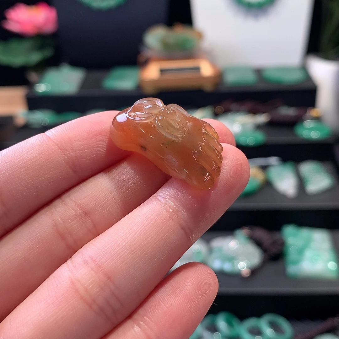 小***阳石英质玉未镶嵌吊坠