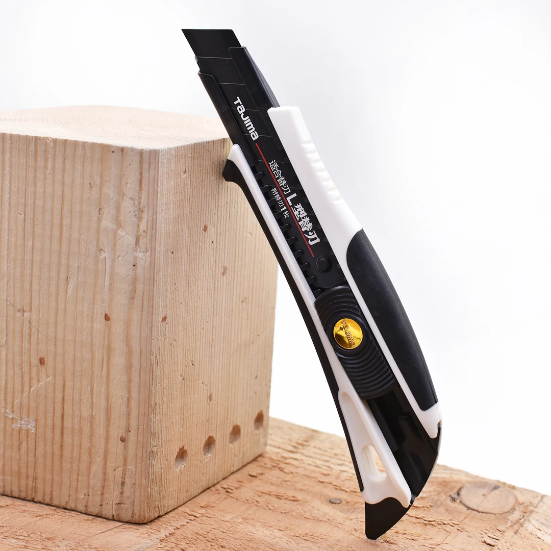 【直播专享】田岛美工刀18mm宽多用途壁纸刀厚物金属贯通铣刀