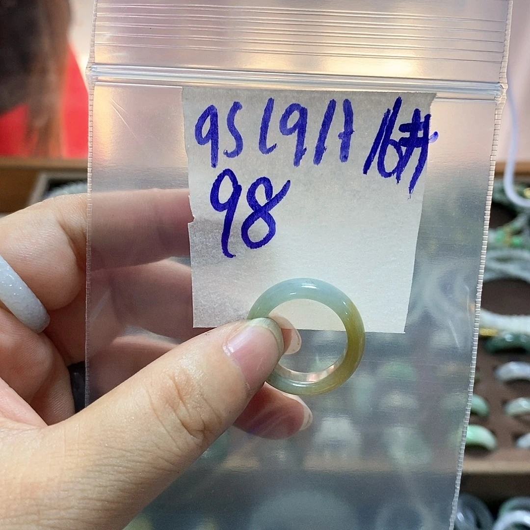 未镶嵌定制翡翠白***?