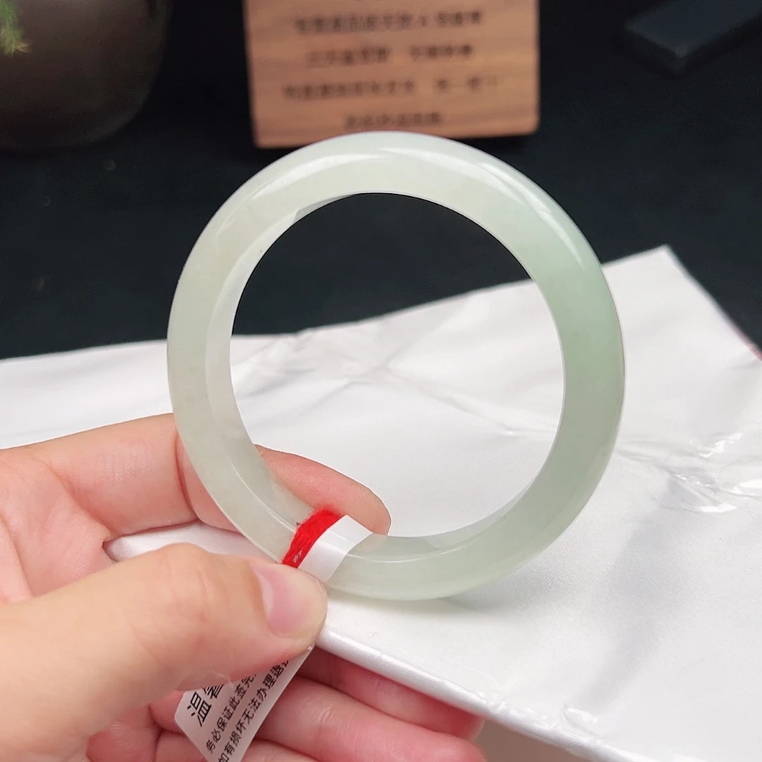 翡翠未镶嵌手镯z410-3-4