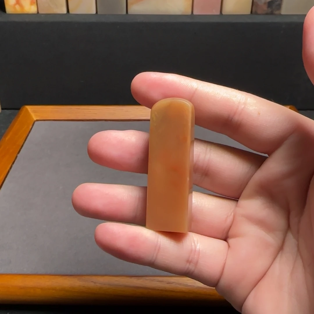 巴林石印石冻石1.1×1.6×5.1