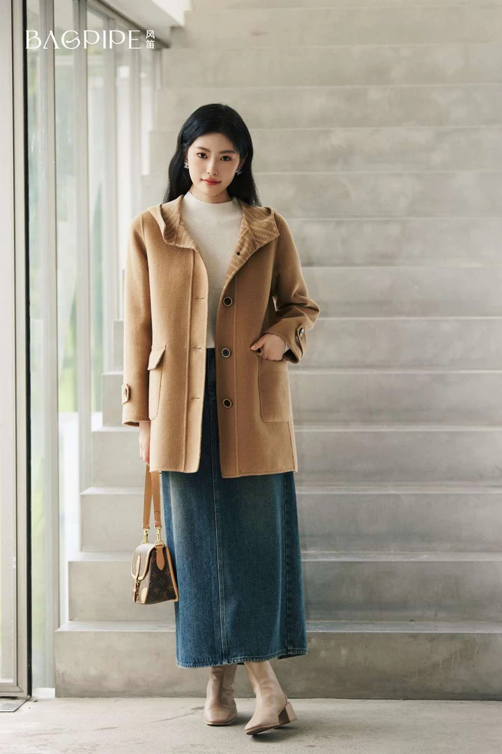 1C45312081绣线皮标百搭打底小衫