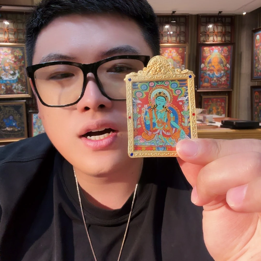 尚***凯吊坠发发发发发发发发发发