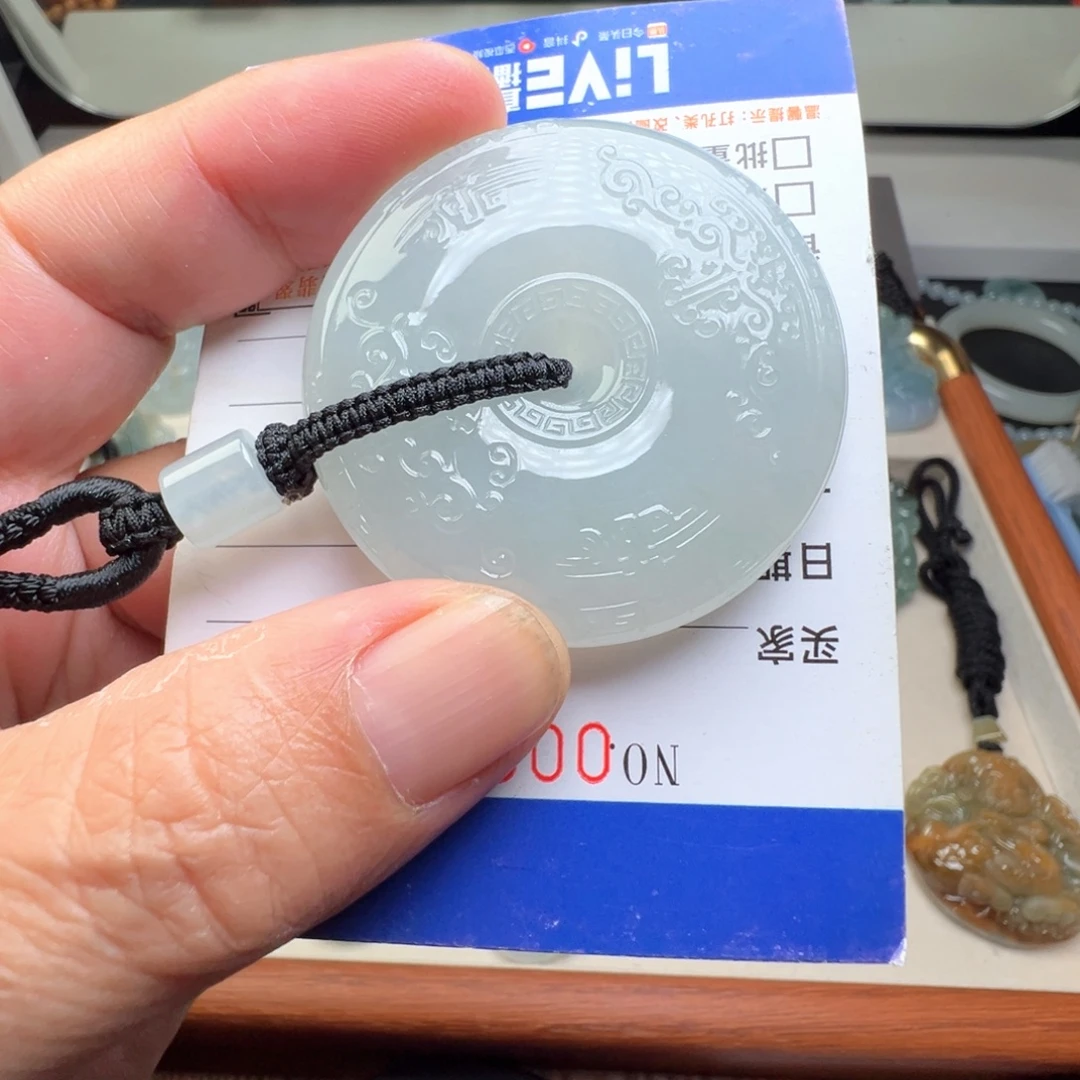 翡翠未镶嵌颈饰缅甸翡翠