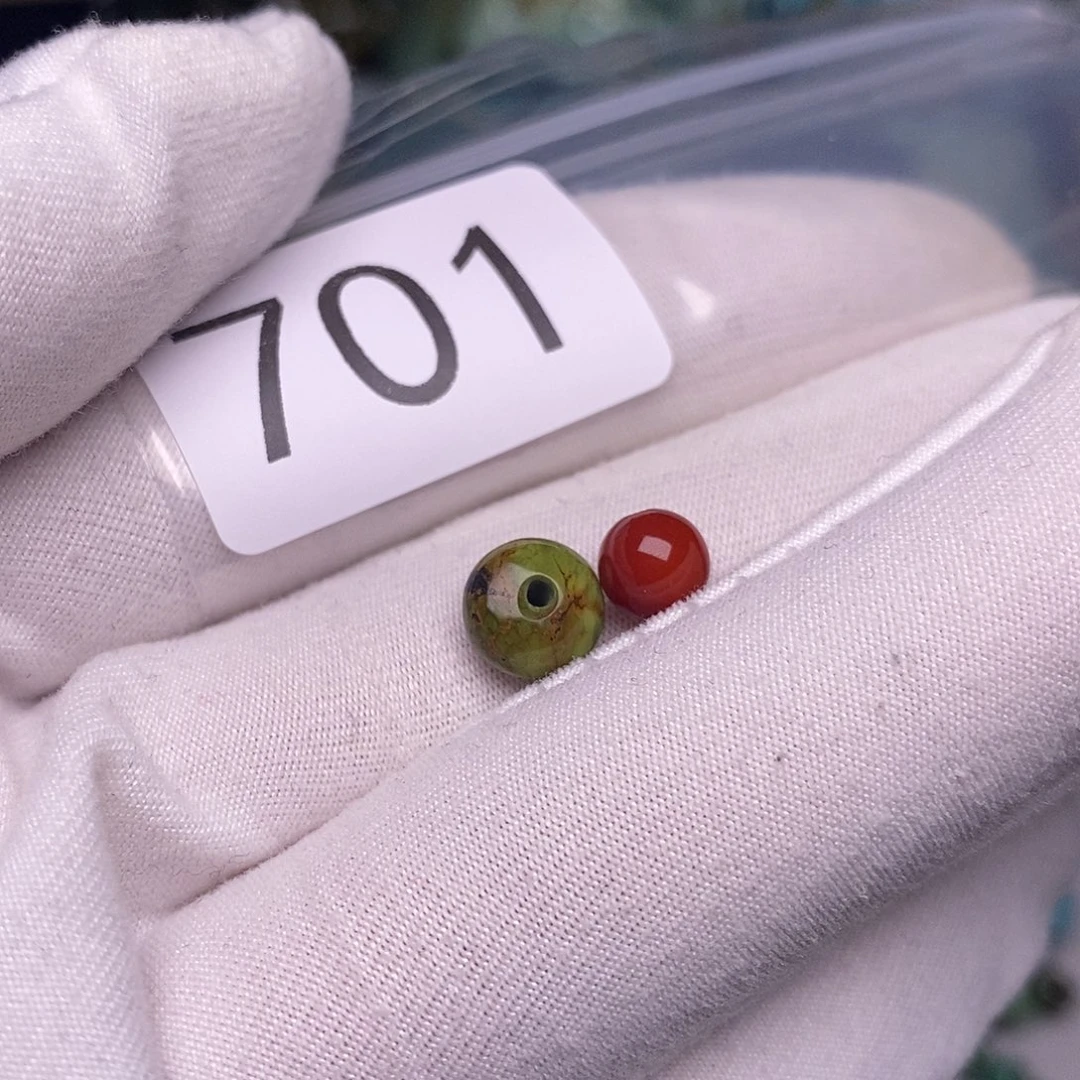 南红玛瑙未镶嵌珠宝奇石