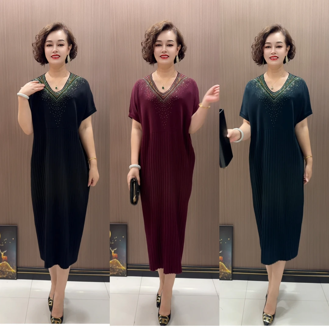 时尚休闲V领遮肚高贵休闲针织连衣裙加大显瘦
