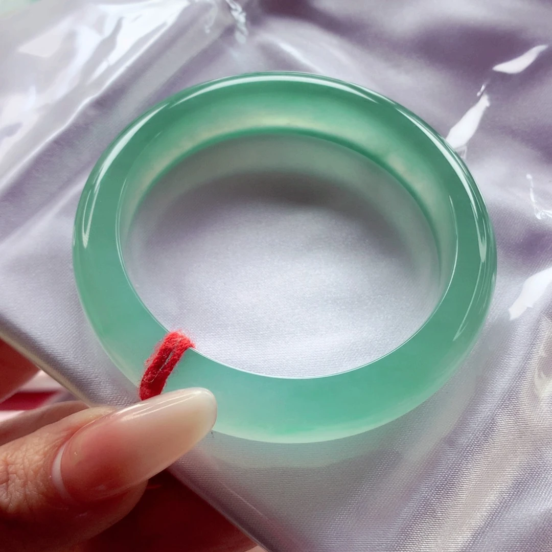 翡翠未镶嵌手镯55高冰满绿零毛孔大高货毕业 敏