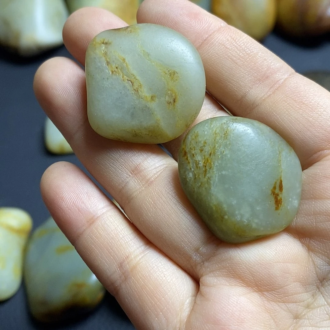 名***剑和田玉未镶嵌挂件