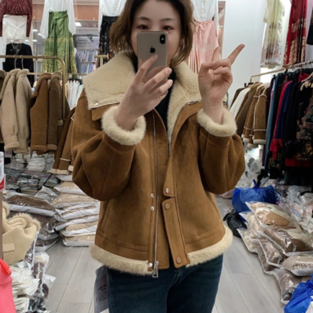 韩系复古加厚毛毛外套时尚休闲翻领冬季百搭设计师皮毛一体女款
