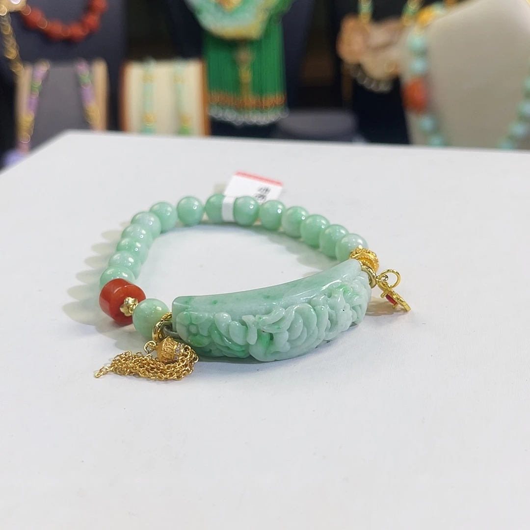 翡翠未镶嵌手链凤穿牡丹