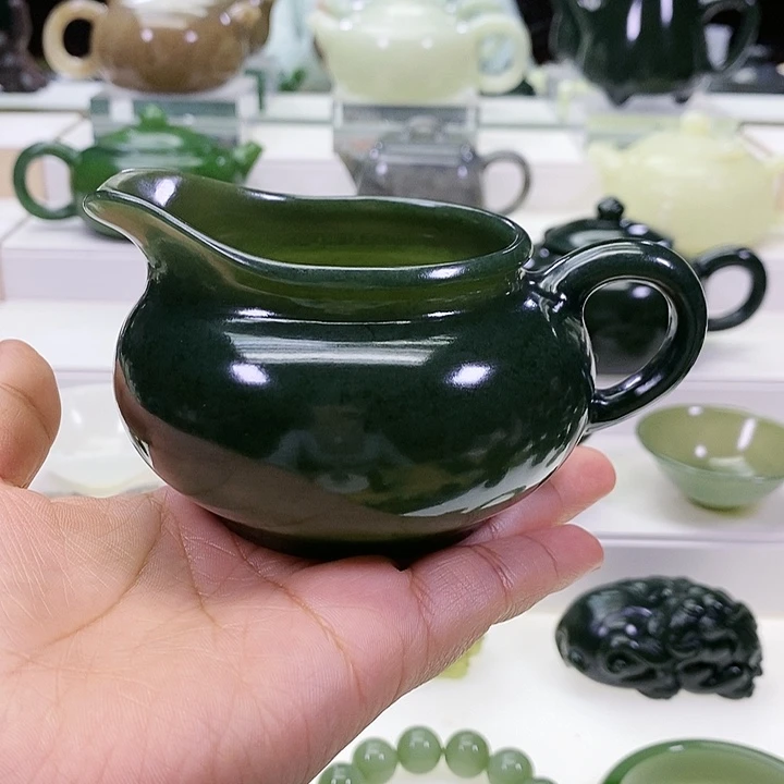 未镶嵌和田玉挂件日**峰公道杯