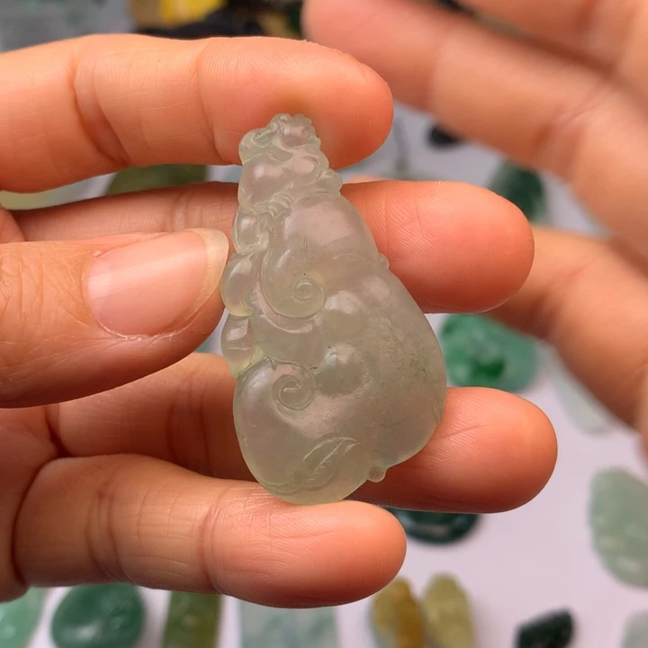 定制翡翠未镶嵌翡翠