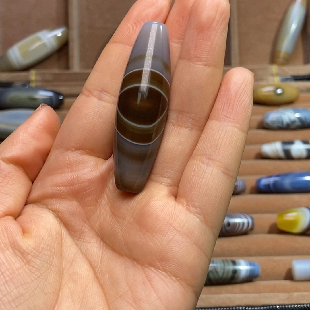 一***光玛瑙/玉髓未镶嵌颈饰