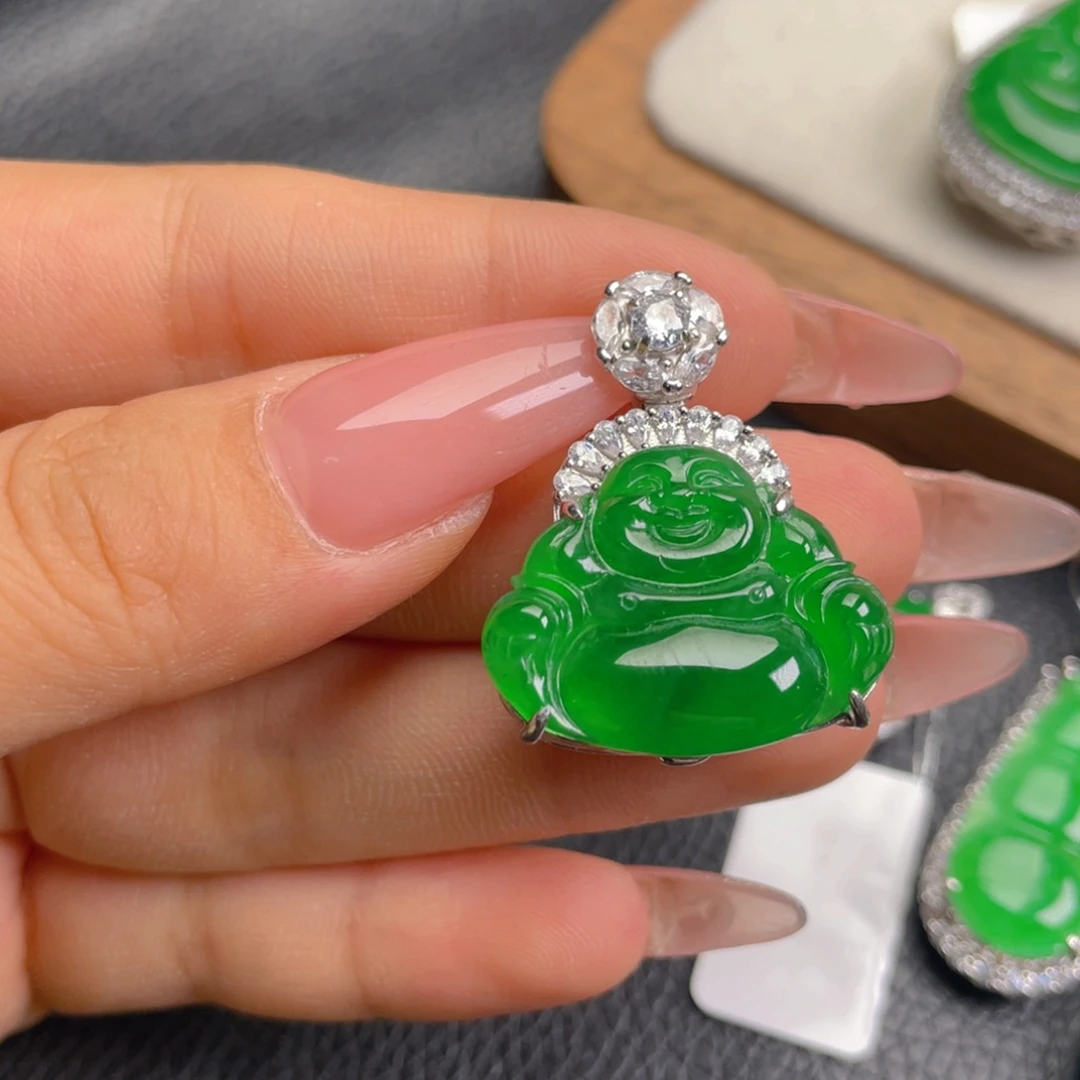 翡翠银S925镶嵌颈饰翡翠